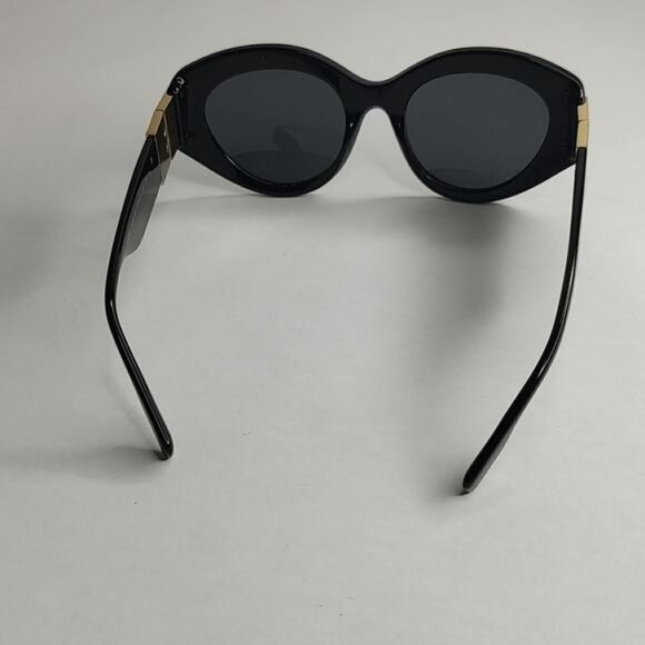 BURBERRY Sophia Sunglasses Black Cat Eye B4361 ASO Madonna - Picture 10 of 14